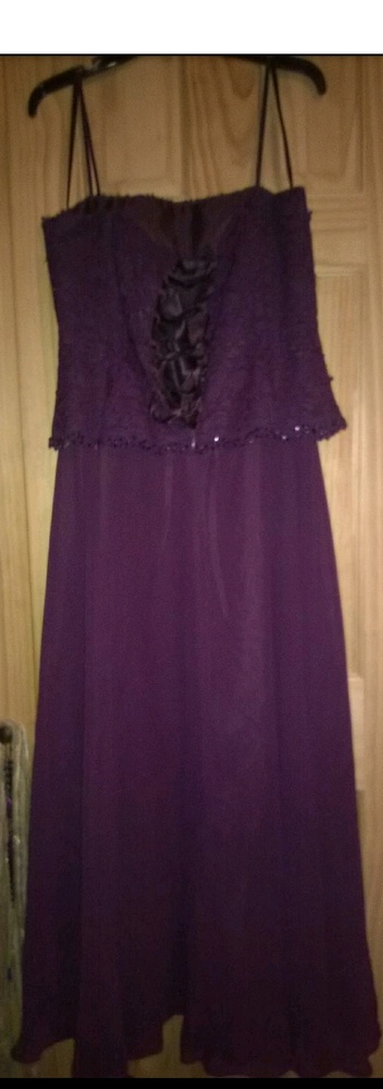 Formal dress ( - Picture 3 of 7